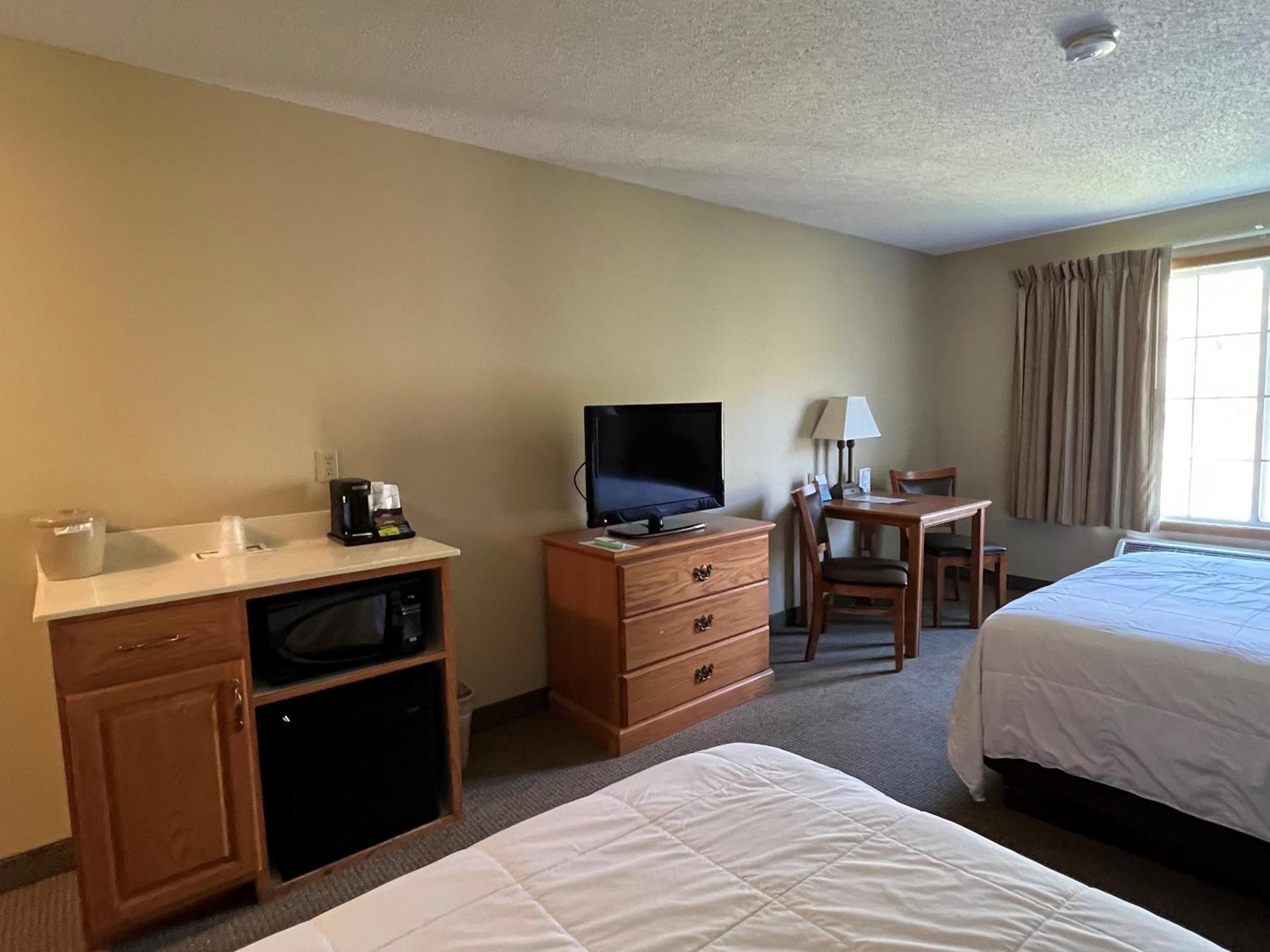Country Inn Walker ภายนอก รูปภาพ