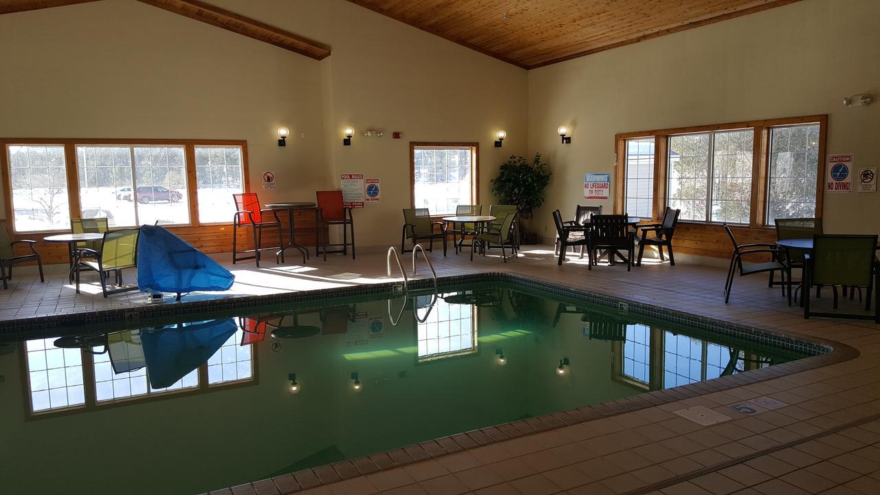 Country Inn Walker ภายนอก รูปภาพ