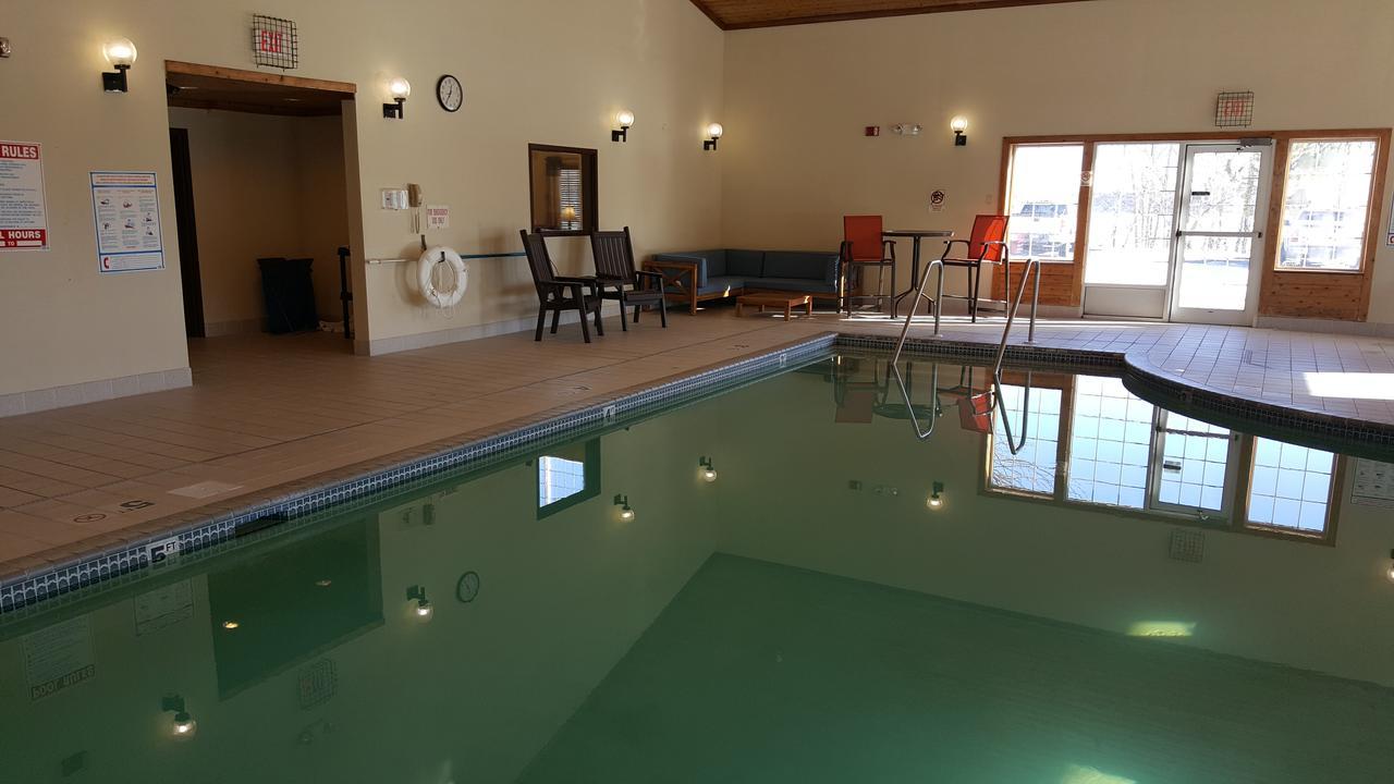 Country Inn Walker ภายนอก รูปภาพ