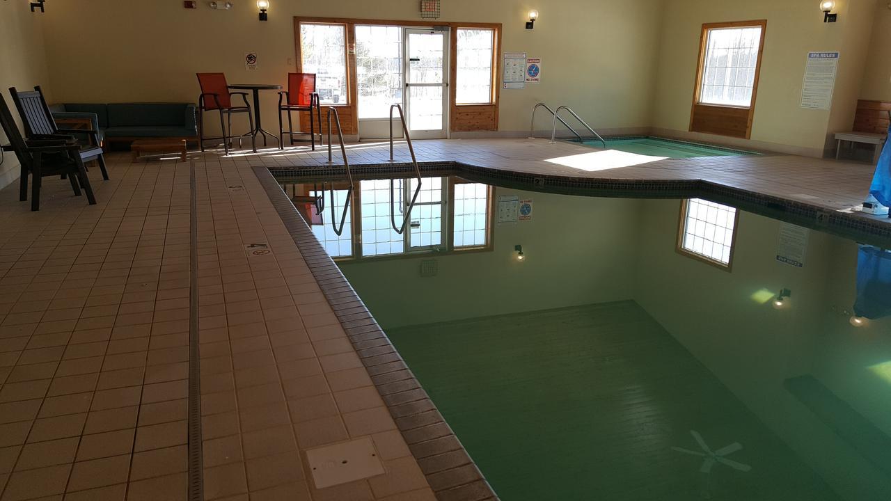 Country Inn Walker ภายนอก รูปภาพ